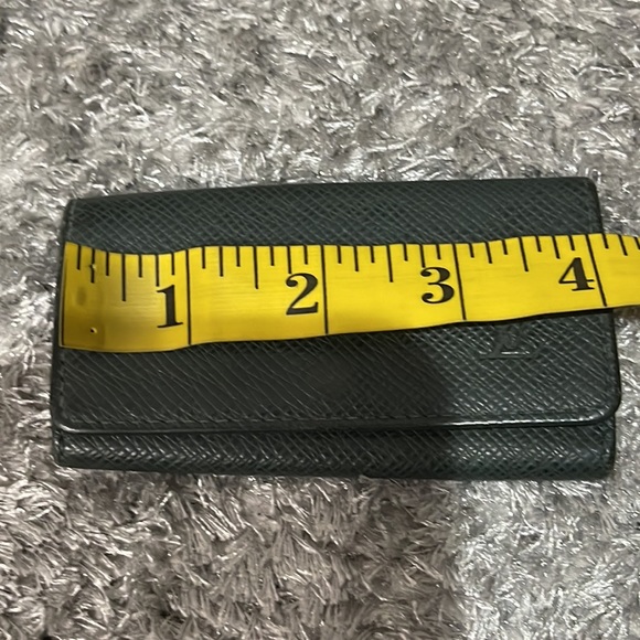 Louis Vuitton Key holder Key case Taiga Green Woman unisex Authentic - Picture 12 of 15